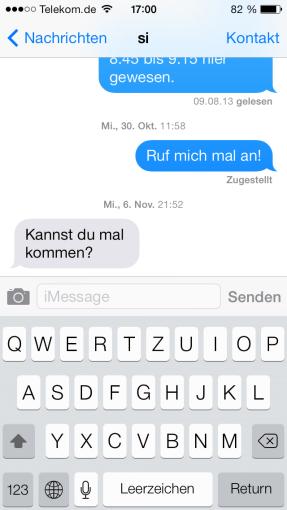 Die blauen Sprechblasen weisen in Nachrichten auf kostenlose iMessages hin. SMS wären grün hinterlegt.