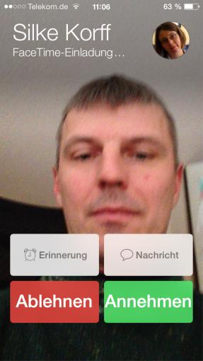 FaceTime zeigt nicht nur euren Gesprächspartner, sondern auch euch selbst während des Videotelefonats.