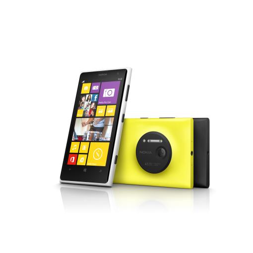 Das Lumia 1020 von Nokia hat sogar eine 41-Megapixel-Kamera und ein hochwertiges Zeiss-Objektiv. Allerdings ist das Display mit 4,5-Zoll (11,8 Zentimeter) etwas klein für die mobile Bildbearbeitung. 