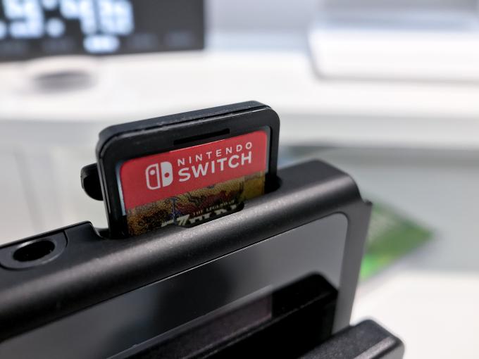 Spiele sind sowohl auf Cartridges als auch per Download im Nintendo eShop erhältlich.