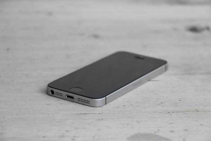 Iphone Taschenlampe Geht Von Alleine Aus