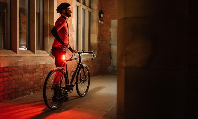 Sehen und gesehen werden mit den extrem hellen Fahrradlichtern von Seesense.