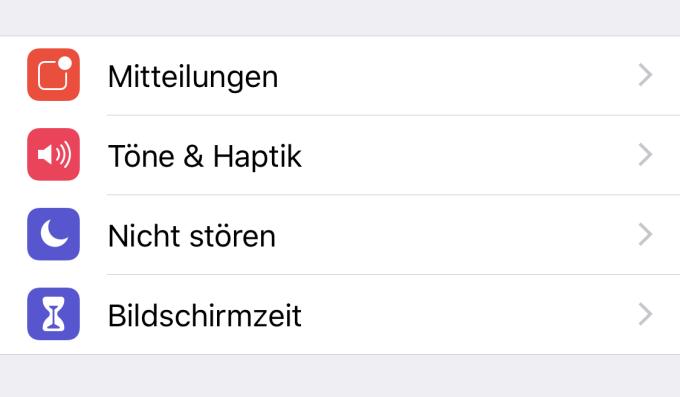 Einstellungen für Töne und Haptik am iPhone