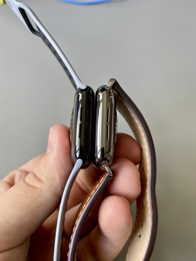 Schwer zu definieren: Die Graphit-Apple-Watch hat ein „dunkel-grau-metallisch-hell-glänzendes“ Gehäuse.