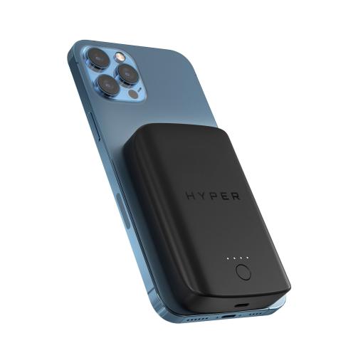 Das HyperJuice Magnetic Wireless Battery Pack passt bei allen iPhone-12-Modellen.