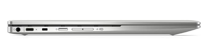 Das Chromebook Elite c1030 kombiniert zwei stromführende USB-C-Schnittstellen mit einem klassischen USB-A-Port. Gut zu sehen ist der Schalter auf der linken Seite zum mechanischen Schließen der Videokamera.