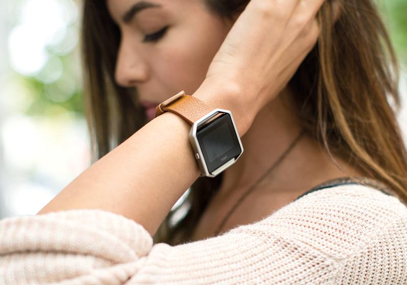 Fitbits Fitness-Smartwatch kommt im März Fitbit