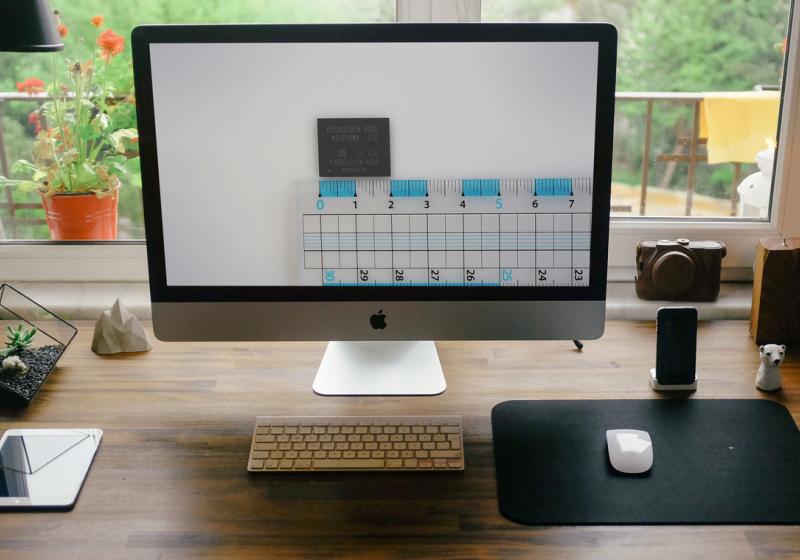 Samsung / MagicMockUps