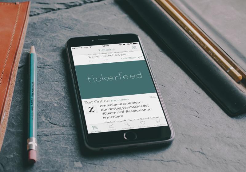 tickerfeed ist ein Feed-Reader mit hervorragender Push-Funktion Madebyvadim / MagickMockUps / tickerfeed