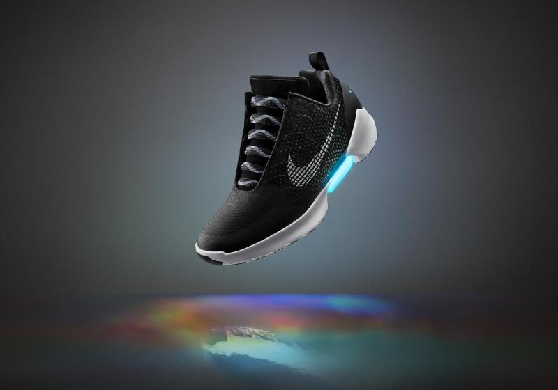 Nikes neue Schuhe können sich selbst zuschnüren Nike