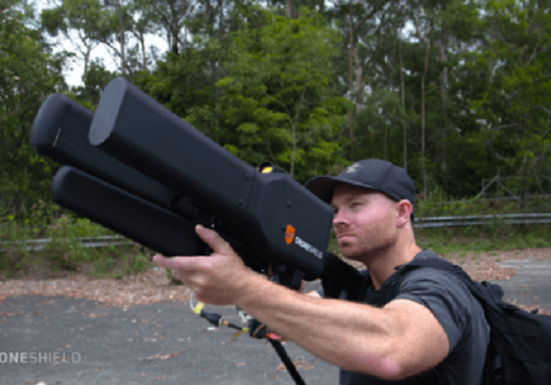 Die Dronegun von DroneShield sieht aus wie eine Waffe aus einem Science-Fiction-Film. DroneShield