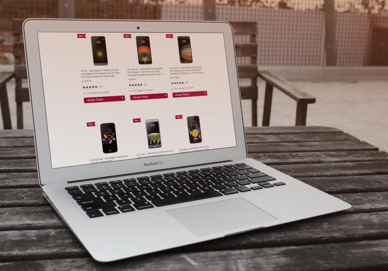 LG / ninetofive via MockDrop