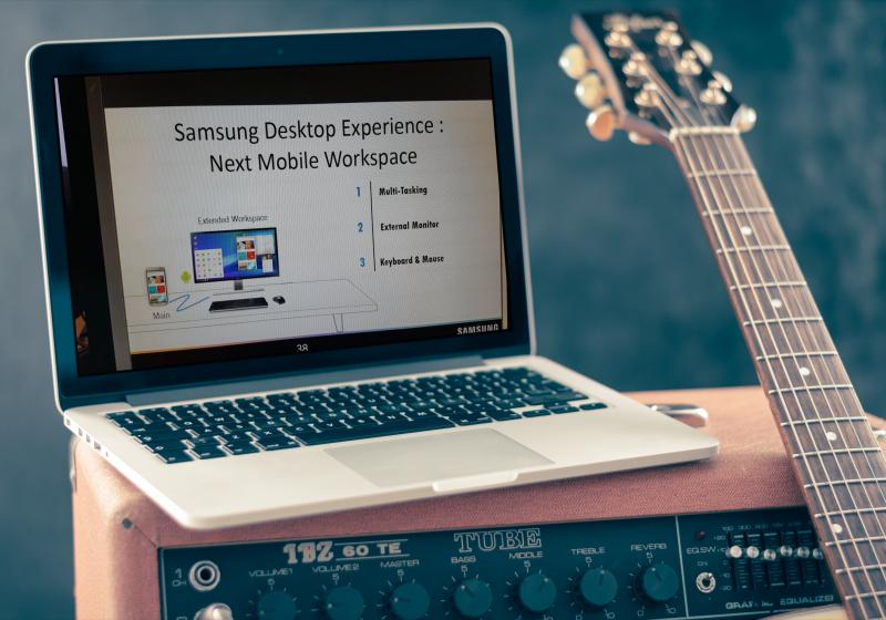 allaboutwindowsphone.com / firmbee via MockDrop