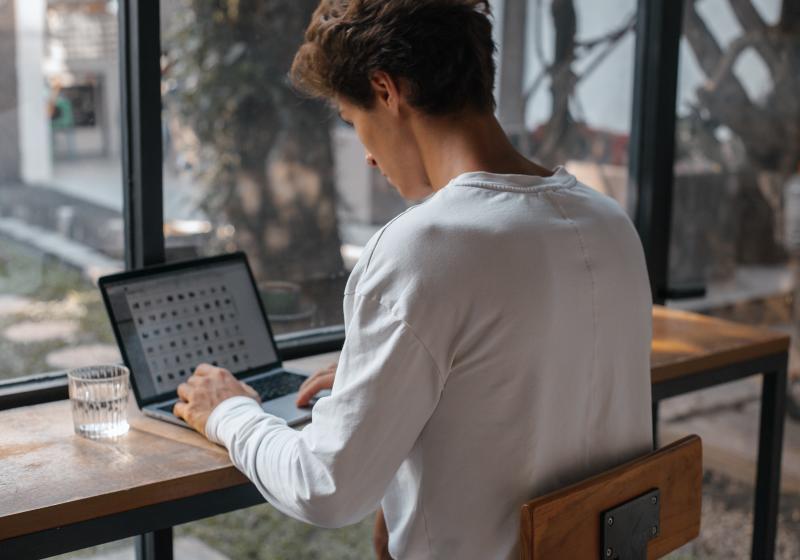 Pexels - Roman Odintsov