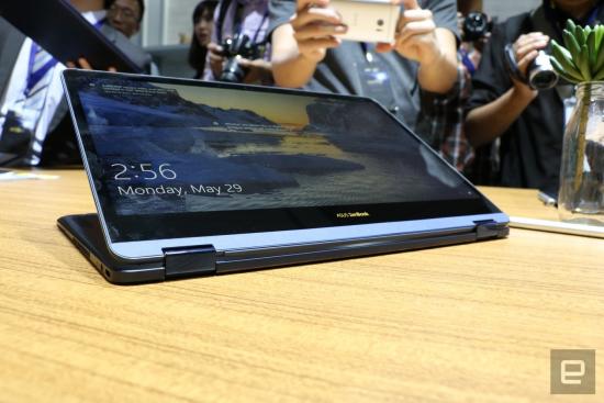 Asus ZenBook Flip S Convertible im umgeklappten Zustand Engadget