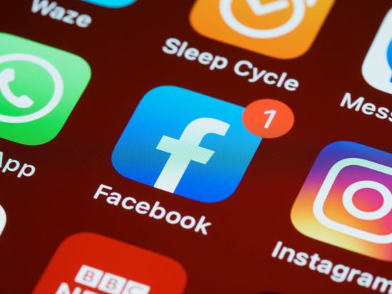 Facebook  CC0