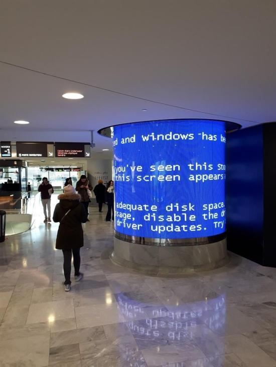 Viele Systeme setzen auf Windows – auch die Werbesäule. PBSOD